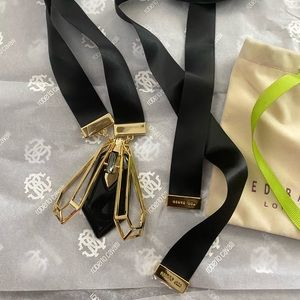 😍😍 Ted Baker Black single Geometric Bee 😍😍